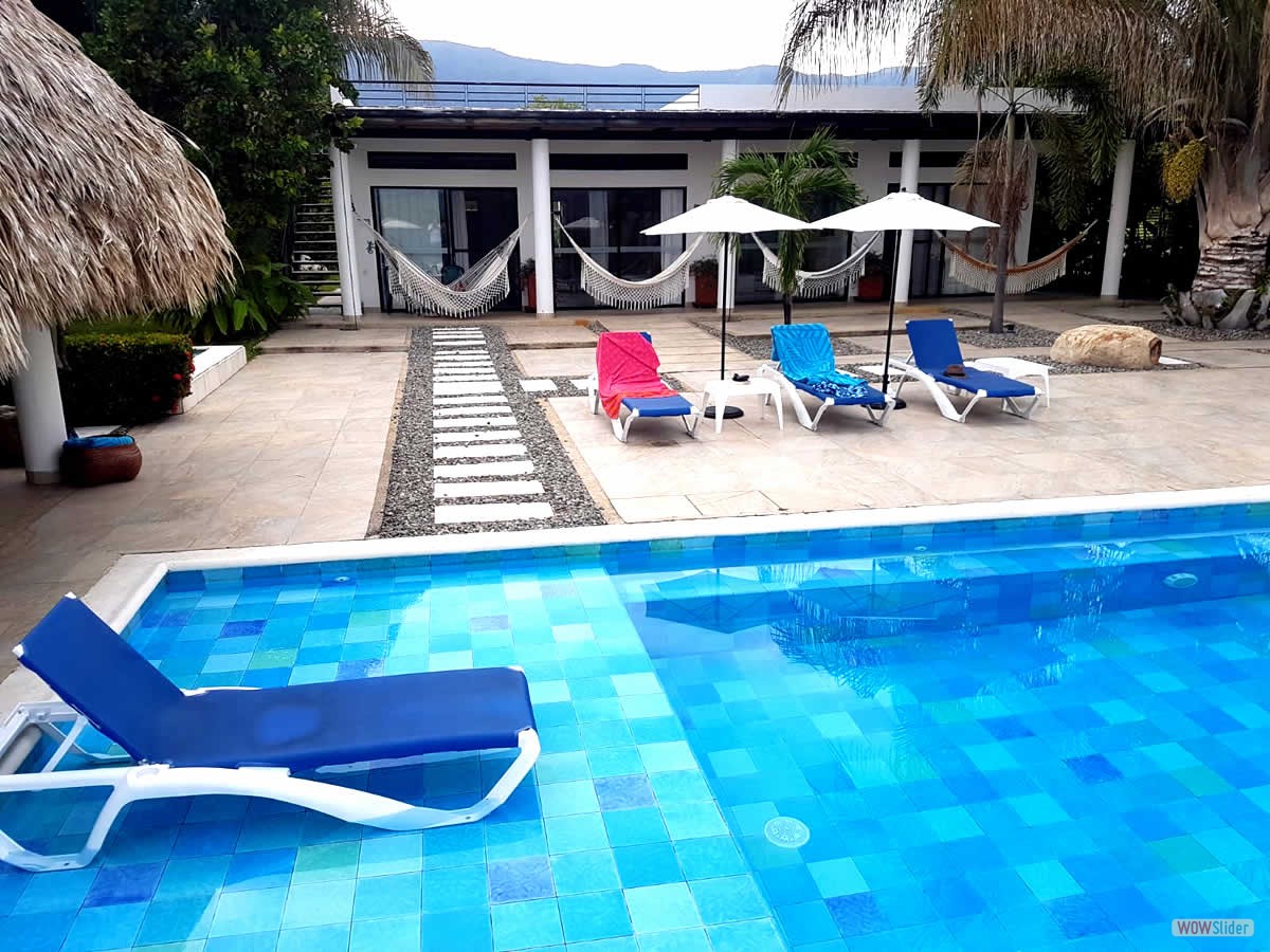 5_piscina_asoleadoras